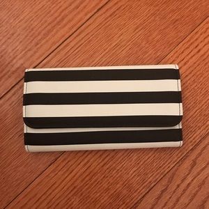 Kut from the Kloth Wallet